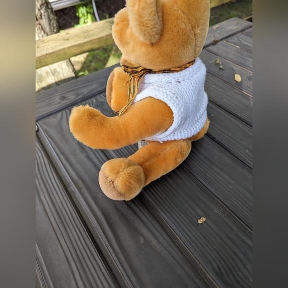 Keep stuffed Bear. Quality made. Jointed shoulders and hips. EUC. Tartan scarf. - Picture 6 of 8